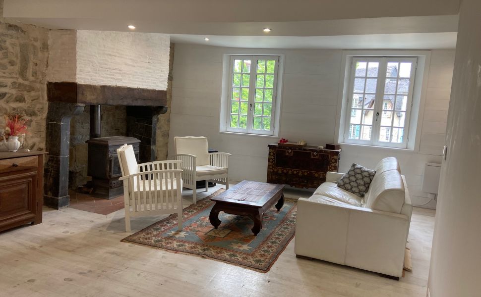 XVII Century Town House on Delightful Village Square in lively Market Town 